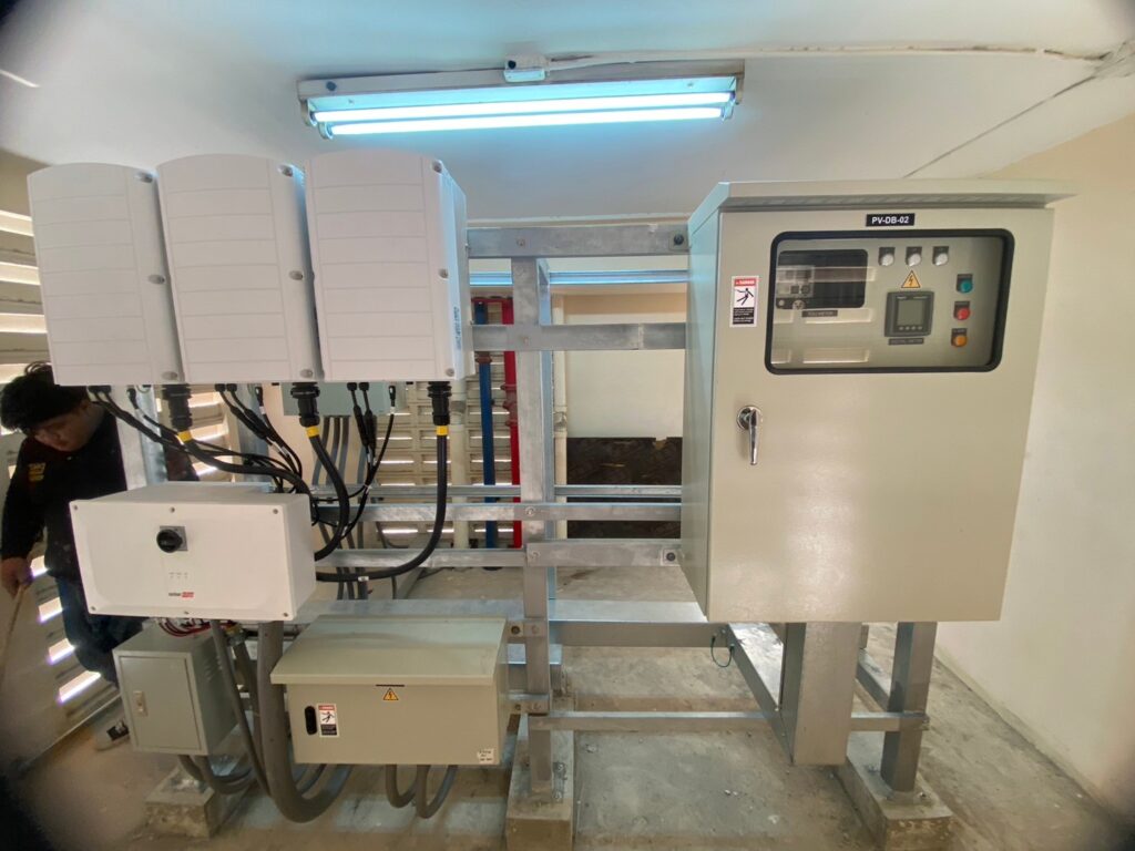 mea-pak-khet-hospital-solar-installation-01