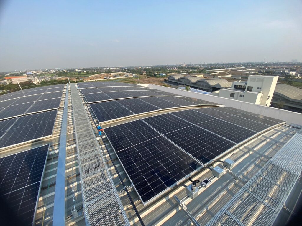 mea-pak-khet-hospital-solar-installation-02